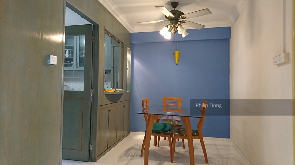 Serangoon Avenue 1 thumbnail photo